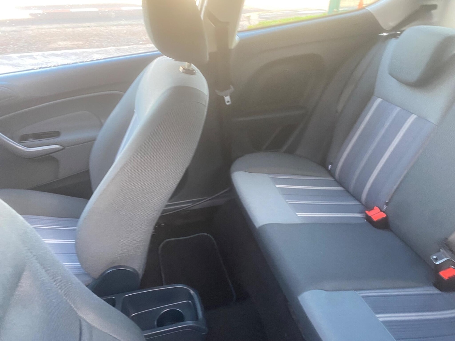 Used Ford Fiesta 2010 for sale - 76688920: Photo 30