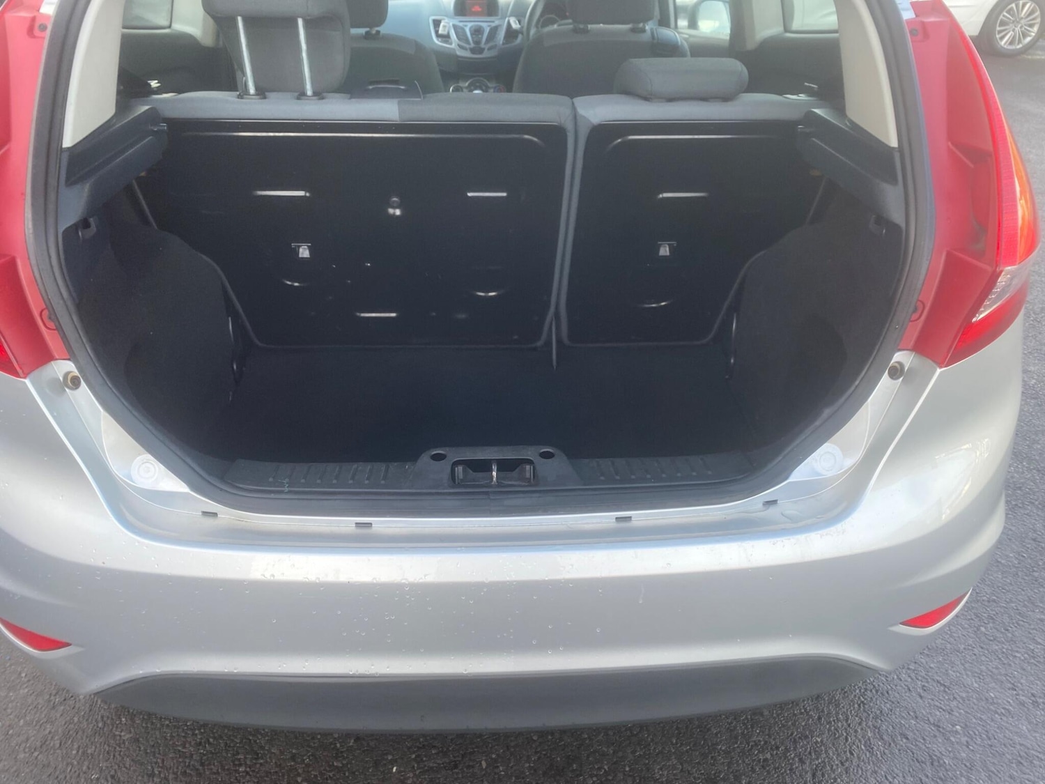 Used Ford Fiesta 2010 for sale - 76688920: Photo 36