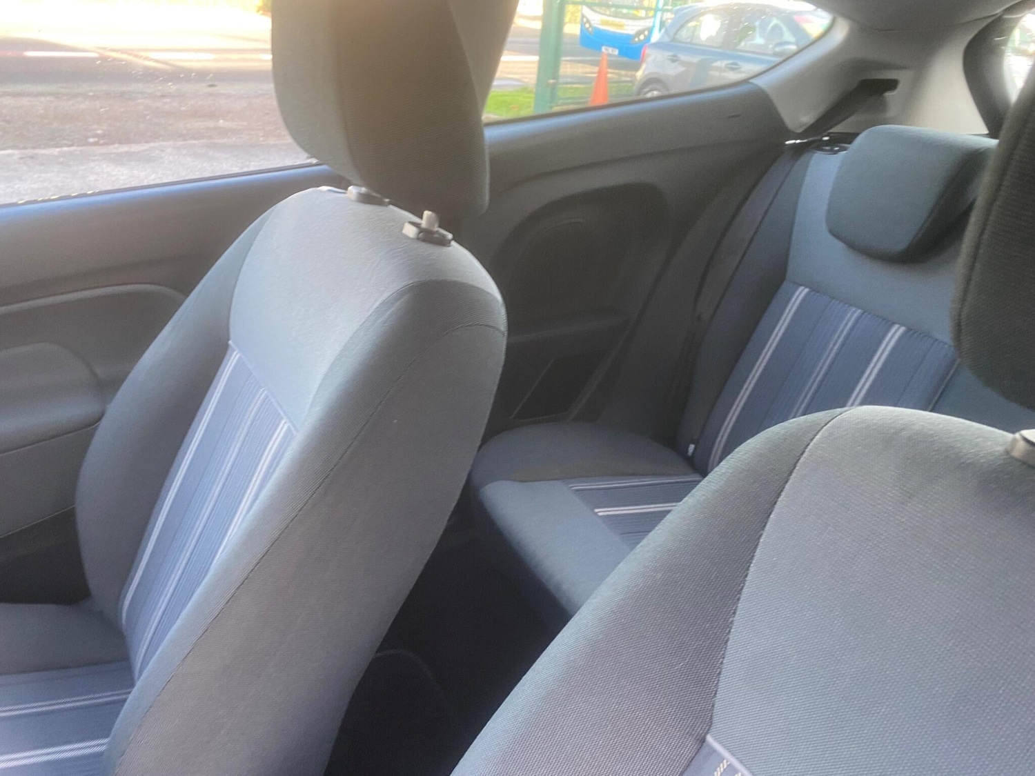 Used Ford Fiesta 2010 for sale - 76688920: Photo 38