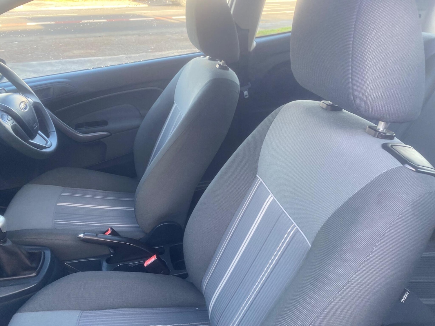 Used Ford Fiesta 2010 for sale - 76688920: Photo 39