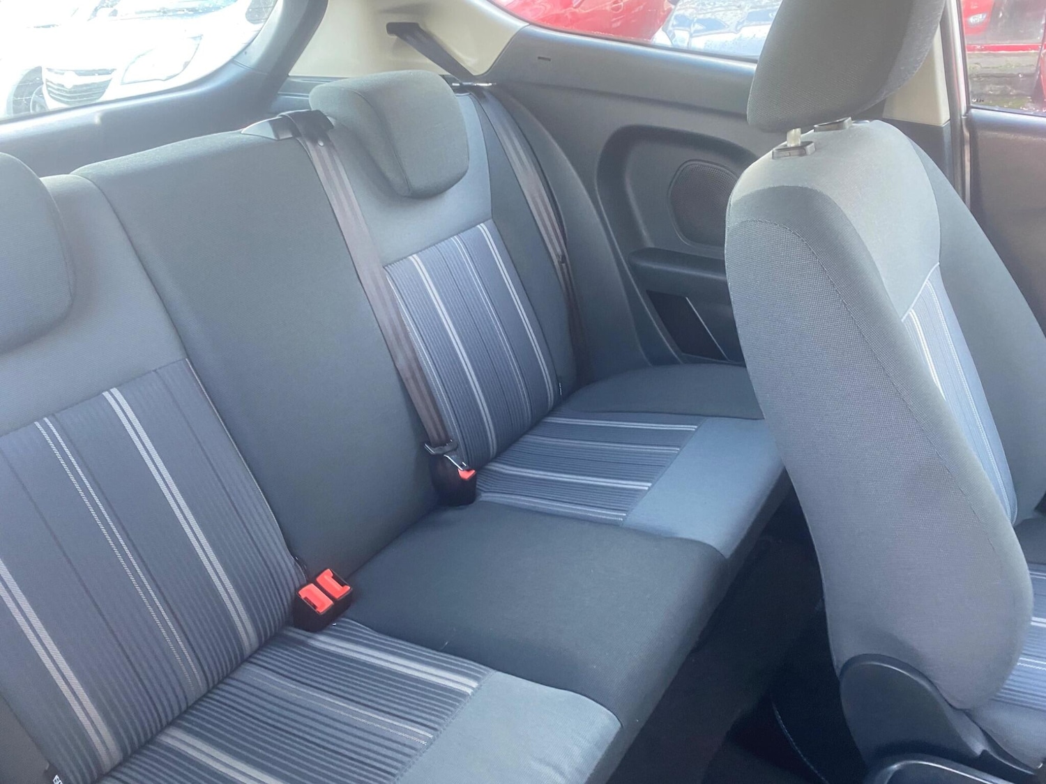 Used Ford Fiesta 2010 for sale - 76688920: Photo 64