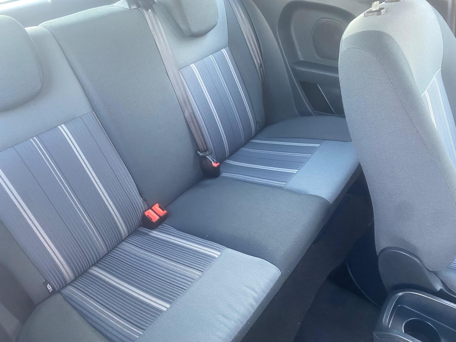 Used Ford Fiesta 2010 for sale - 76688920: Photo 65