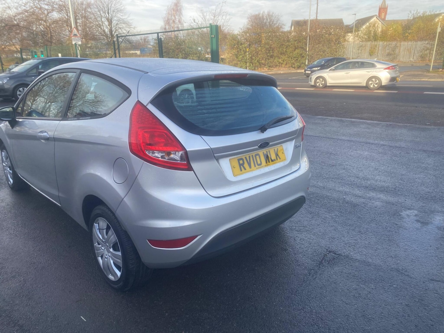 Used Ford Fiesta 2010 for sale - 76688920: Photo 76