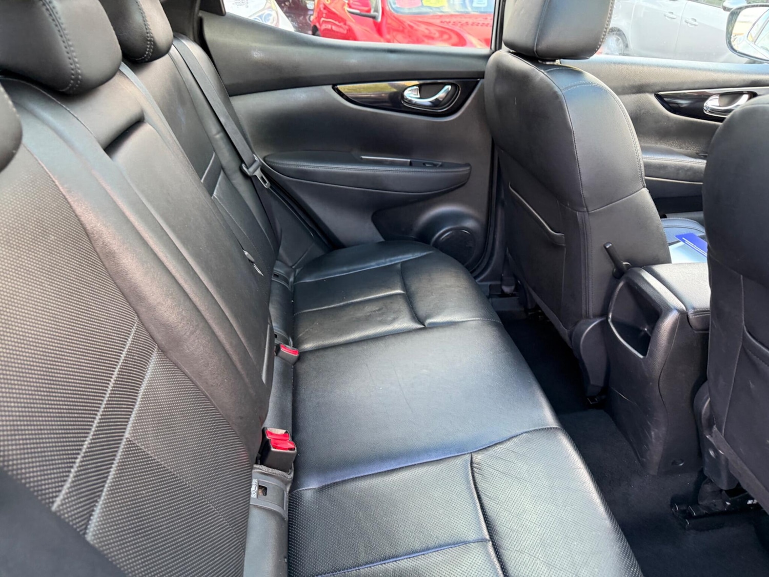 Used Nissan Qashqai for sale - 76551104: Photo 16