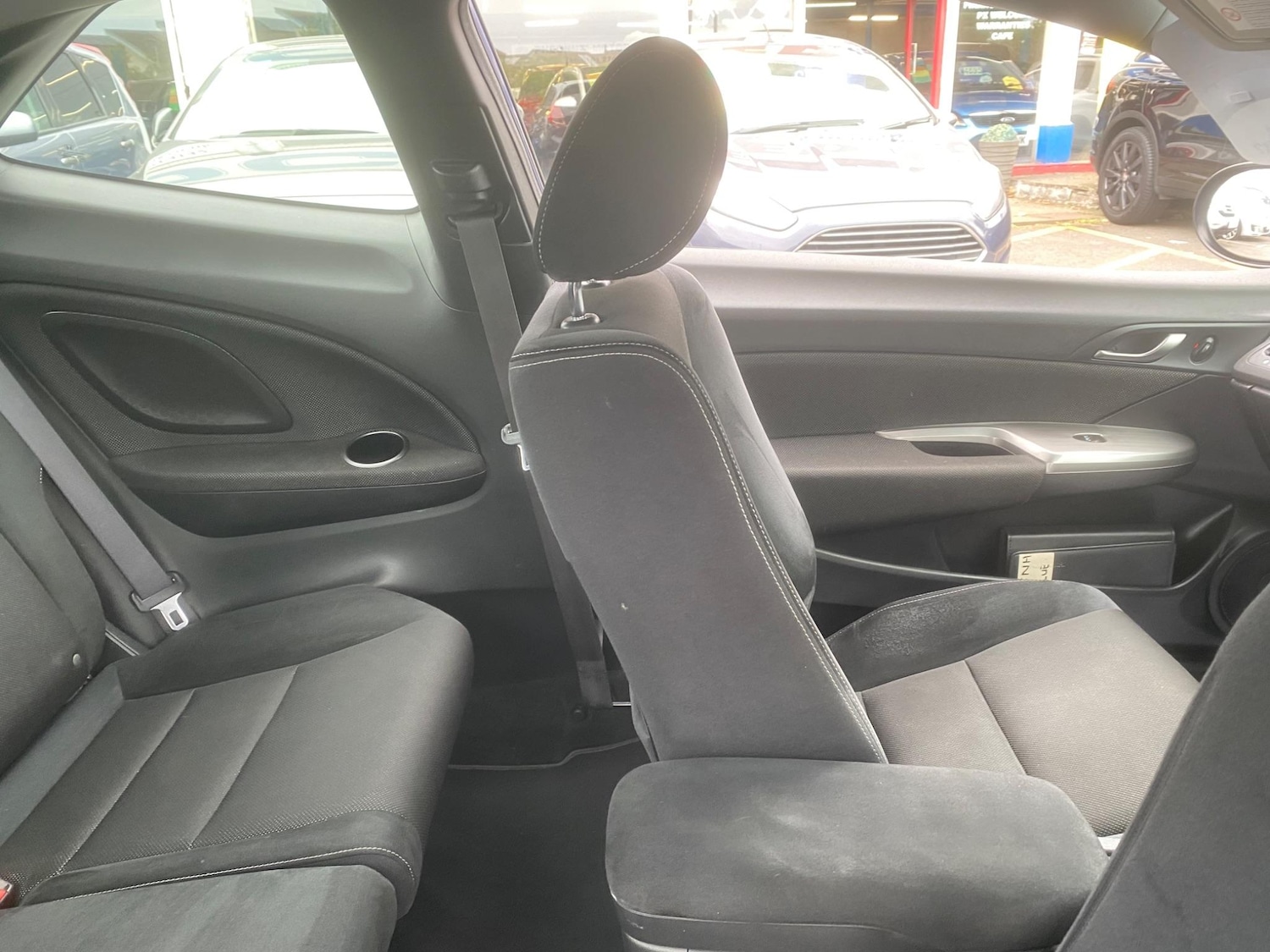 Used Honda Civic 2011 for sale - 76987959: Photo 69