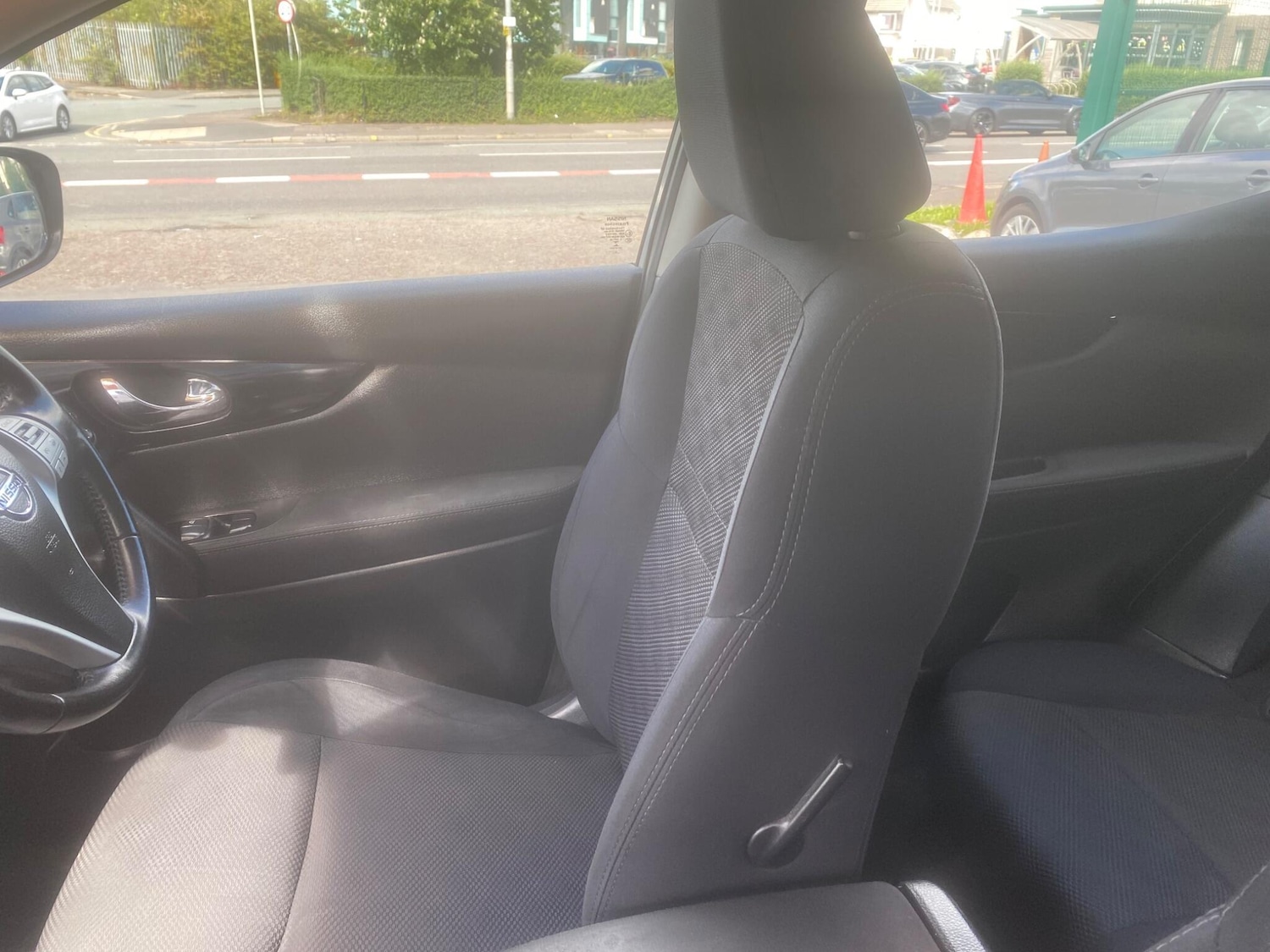 Used Nissan Qashqai 2015 for sale - 76549375: Photo 15