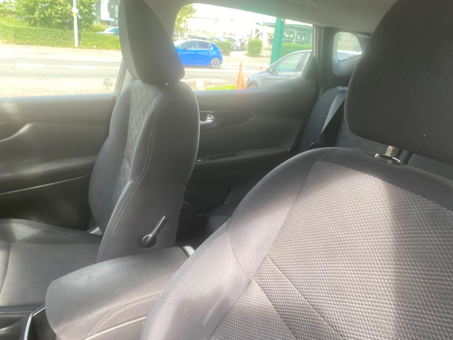 Used Nissan Qashqai 2015 for sale - 76549375: Photo 18