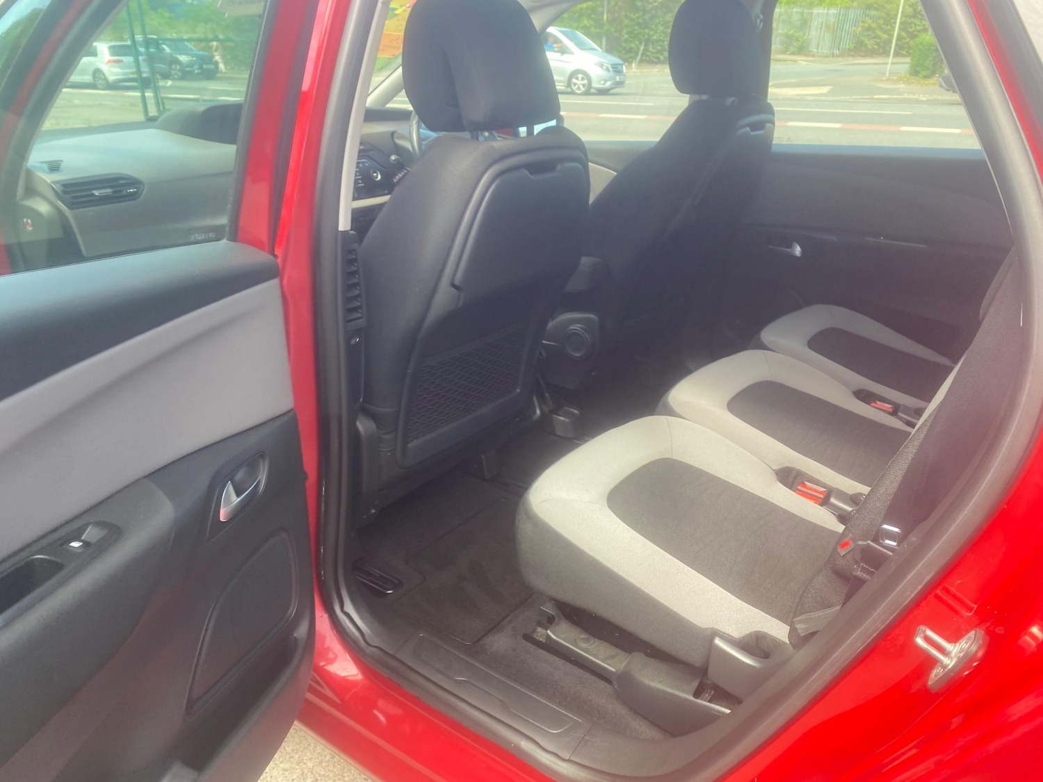 Used Citroen C4 Picasso 2016 for sale - 76993920: Photo 31