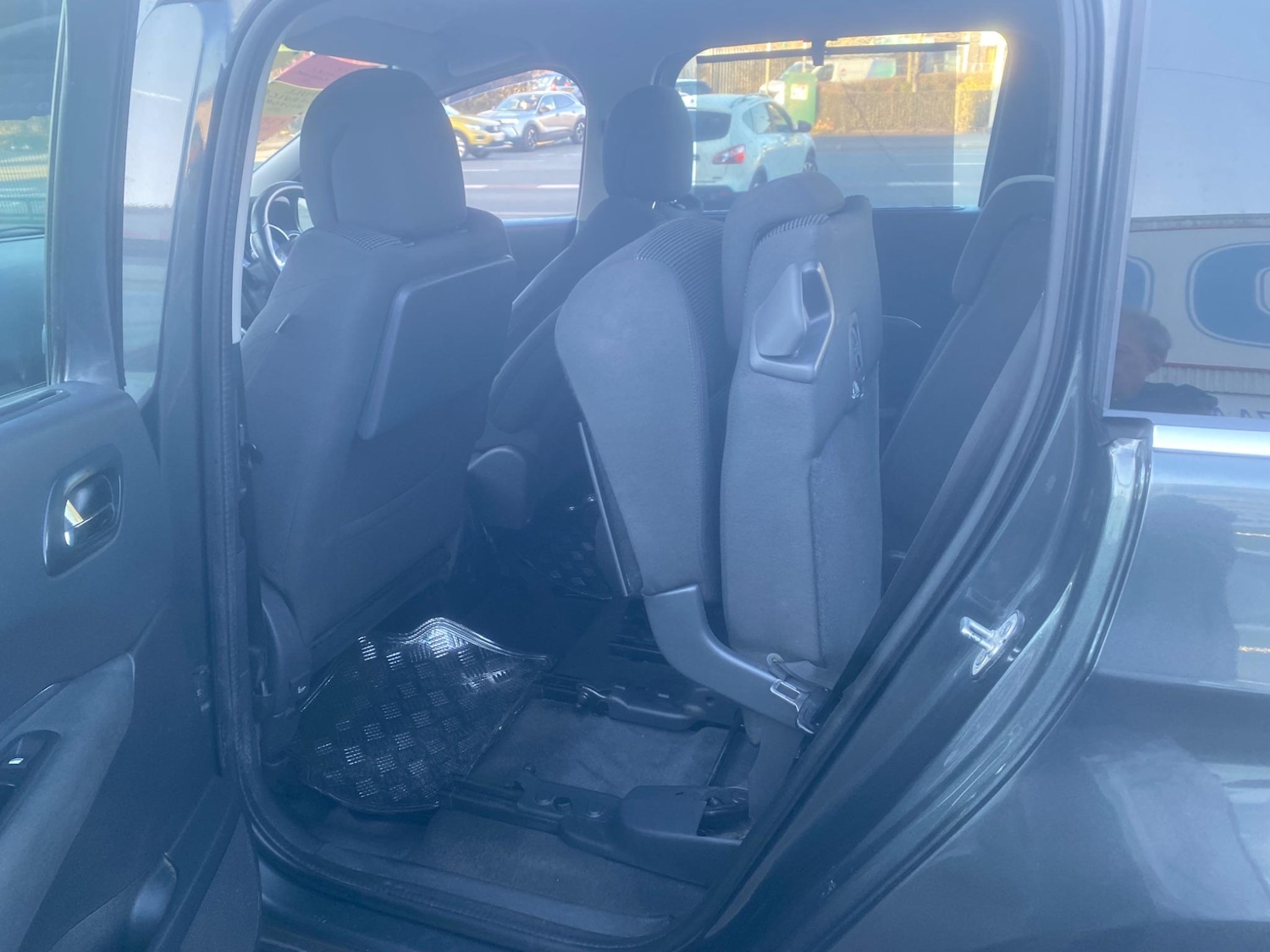 Used Peugeot 5008 2015 for sale - 76993984: Photo 34