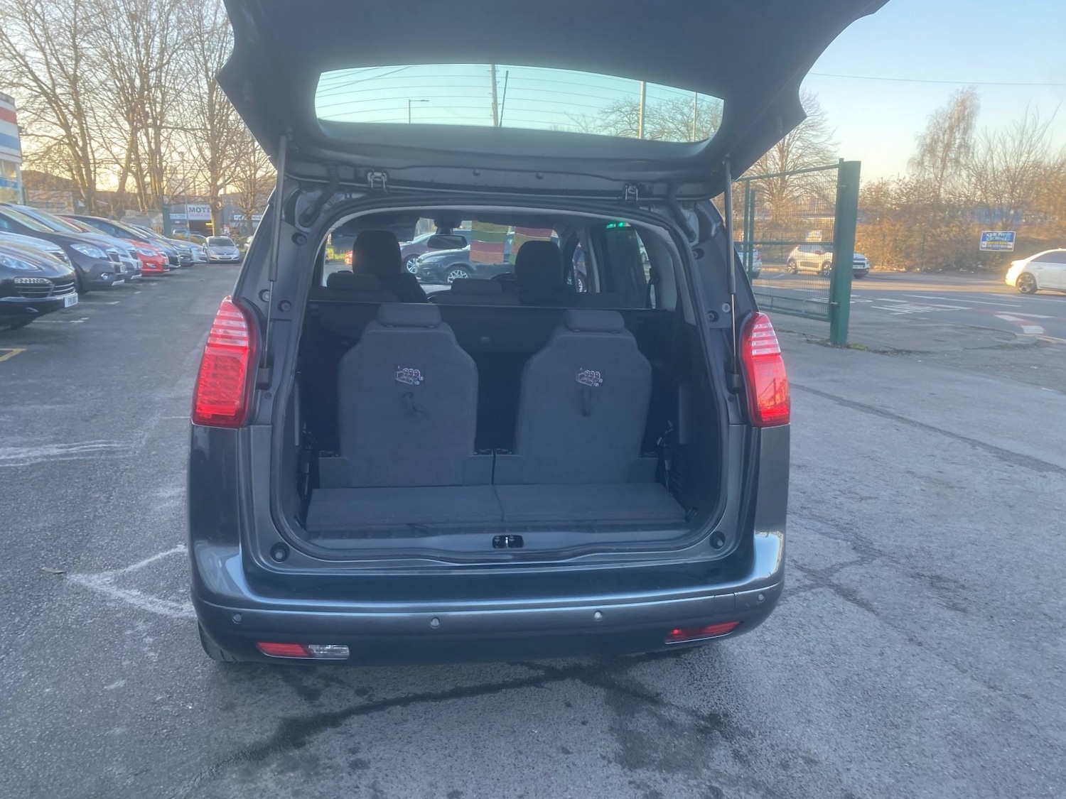 Used Peugeot 5008 2015 for sale - 76993984: Photo 37