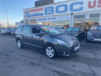 Used Peugeot 5008 2015 for sale - 76993984: Photo