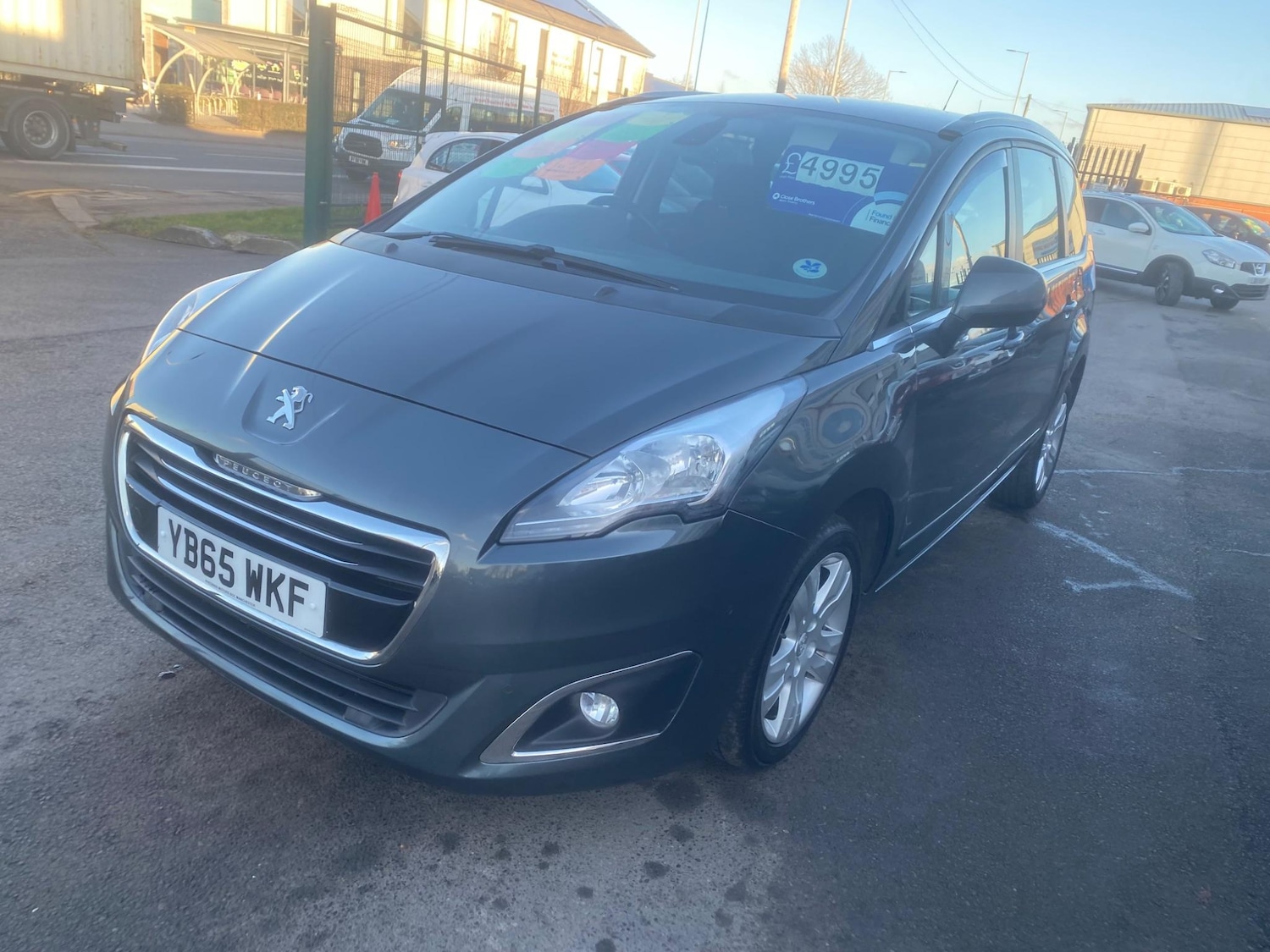 Used Peugeot 5008 2015 for sale - 76993984: Photo 8