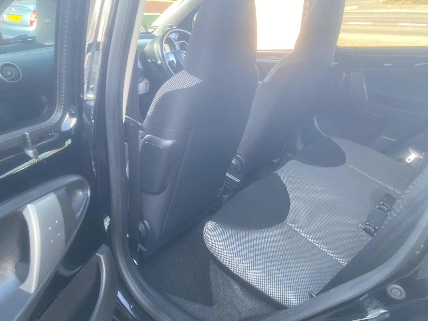 Used Toyota AYGO 2013 for sale - 76550488: Photo 30