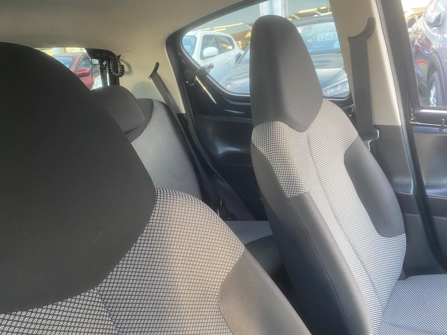 Used Toyota AYGO 2013 for sale - 76550488: Photo 56