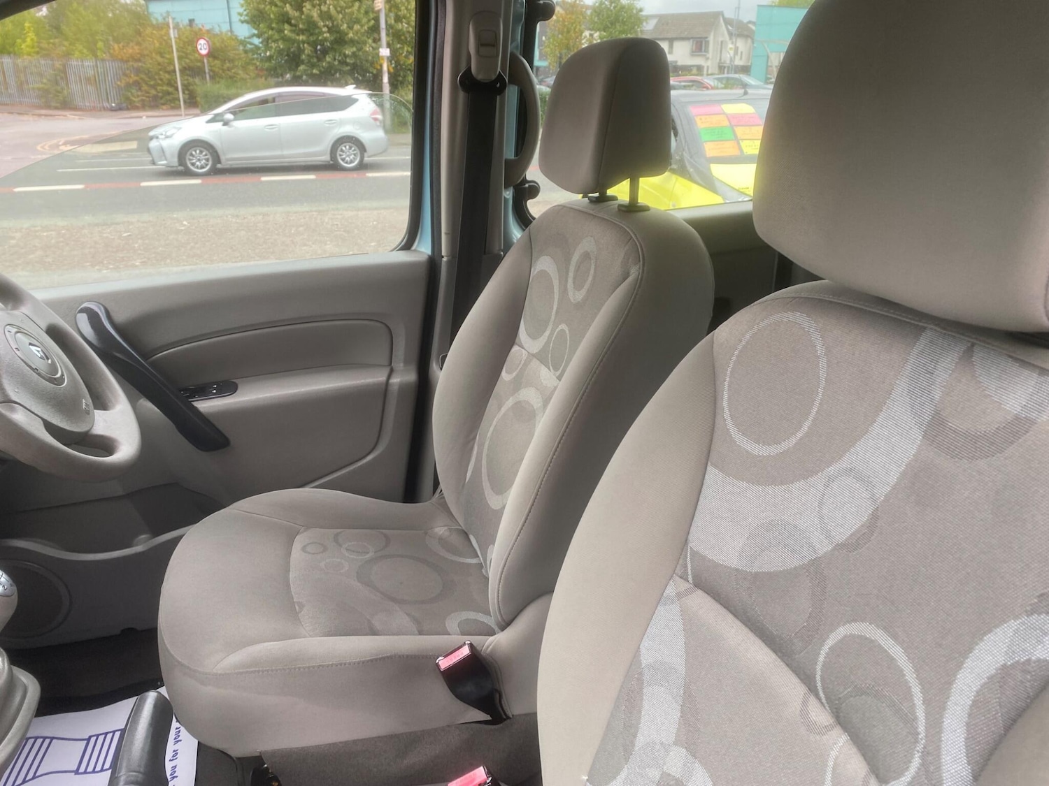 Used Renault Kangoo 2010 for sale - 76987819: Photo 17