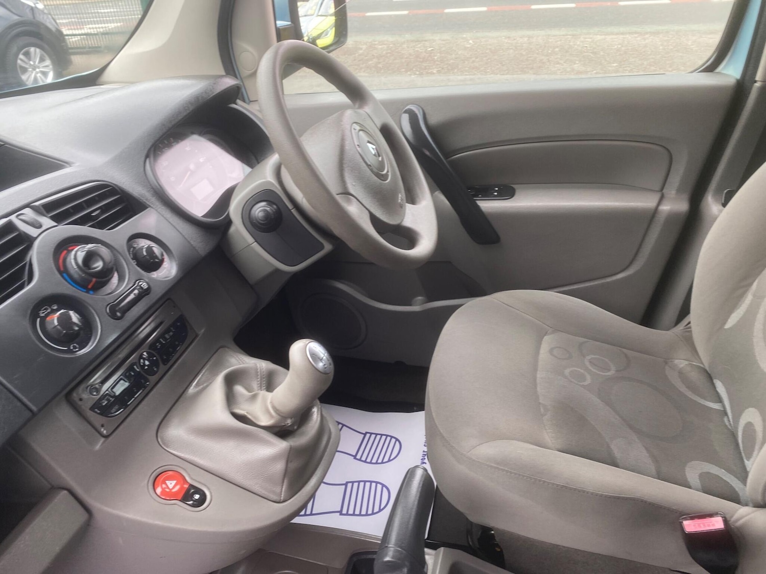 Used Renault Kangoo 2010 for sale - 76987819: Photo 19