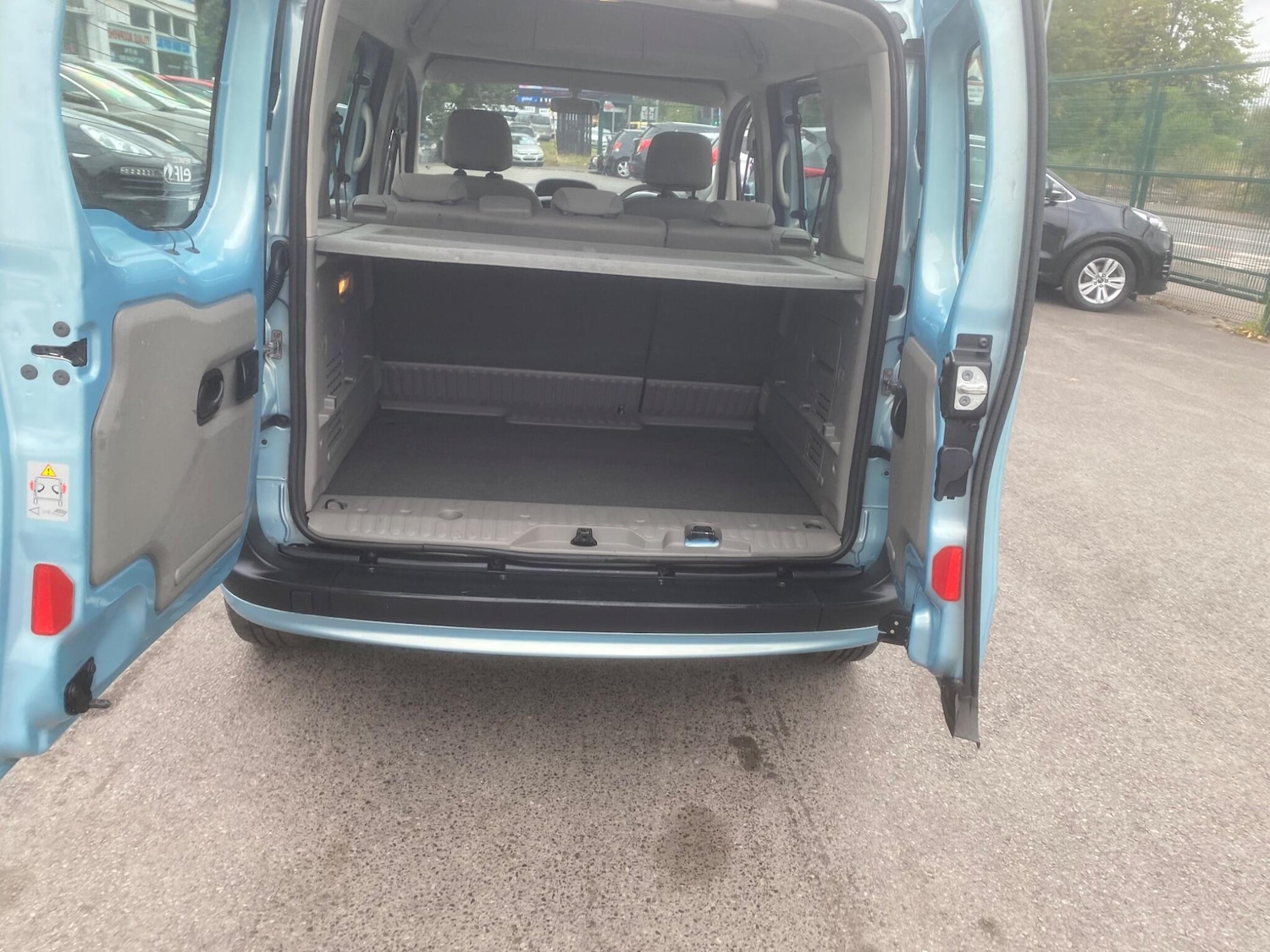 Used Renault Kangoo 2010 for sale - 76987819: Photo 34