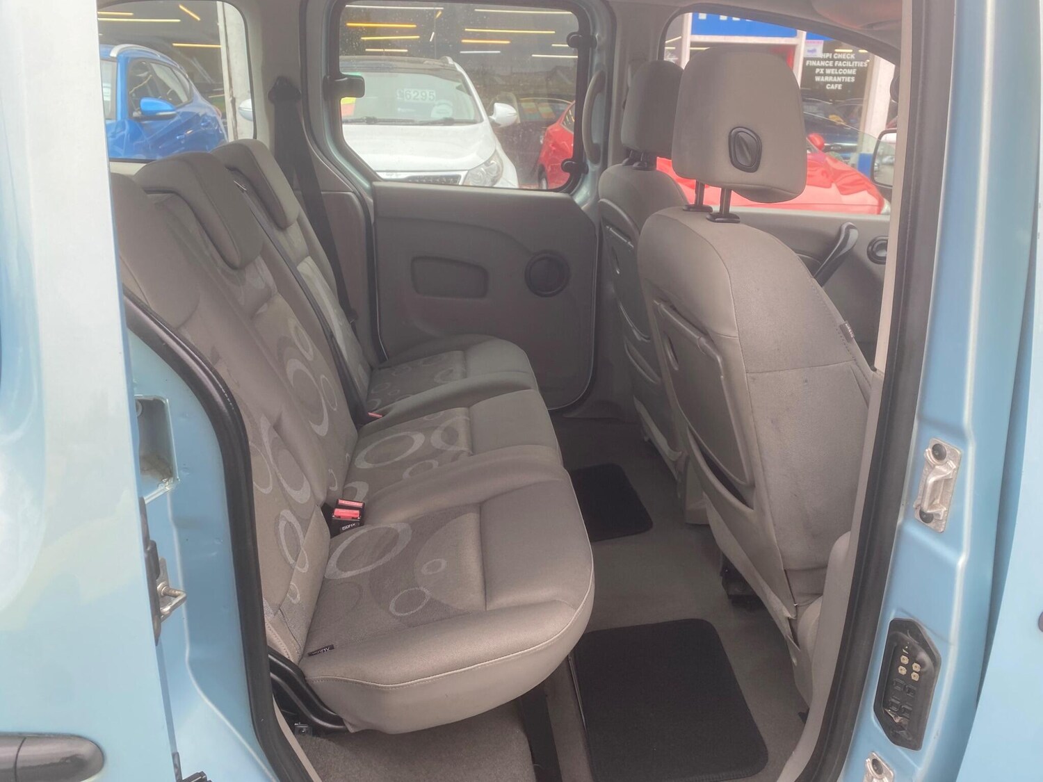 Used Renault Kangoo 2010 for sale - 76987819: Photo 50