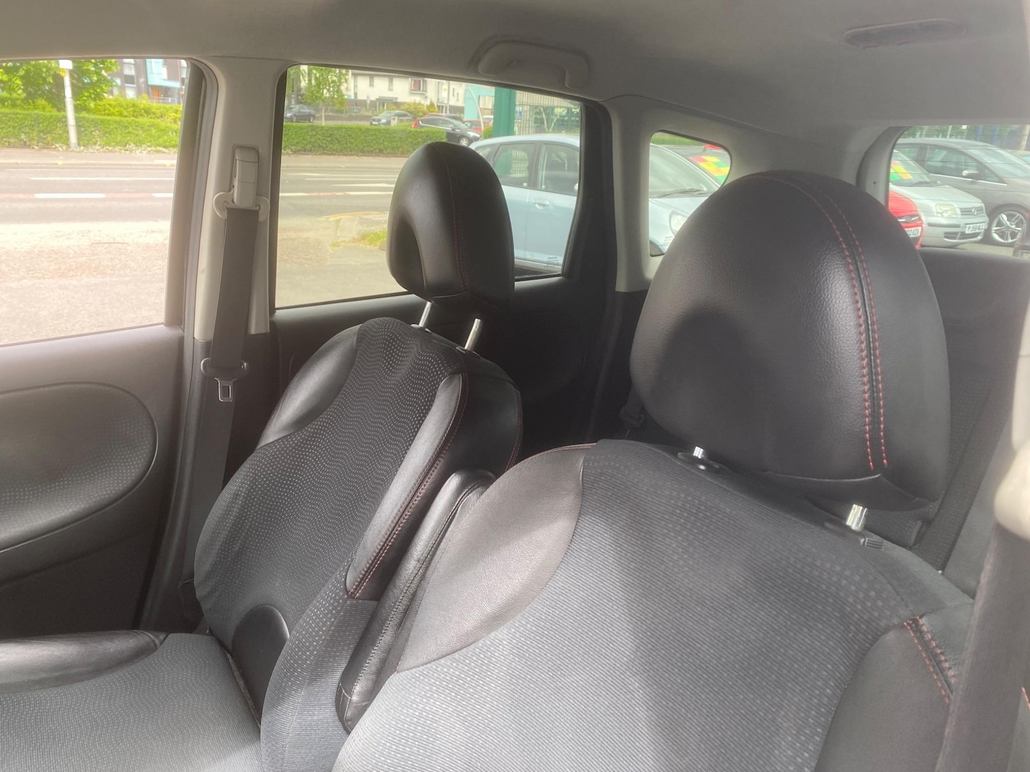 Used Nissan Note 2010 for sale - 76549292: Photo 15