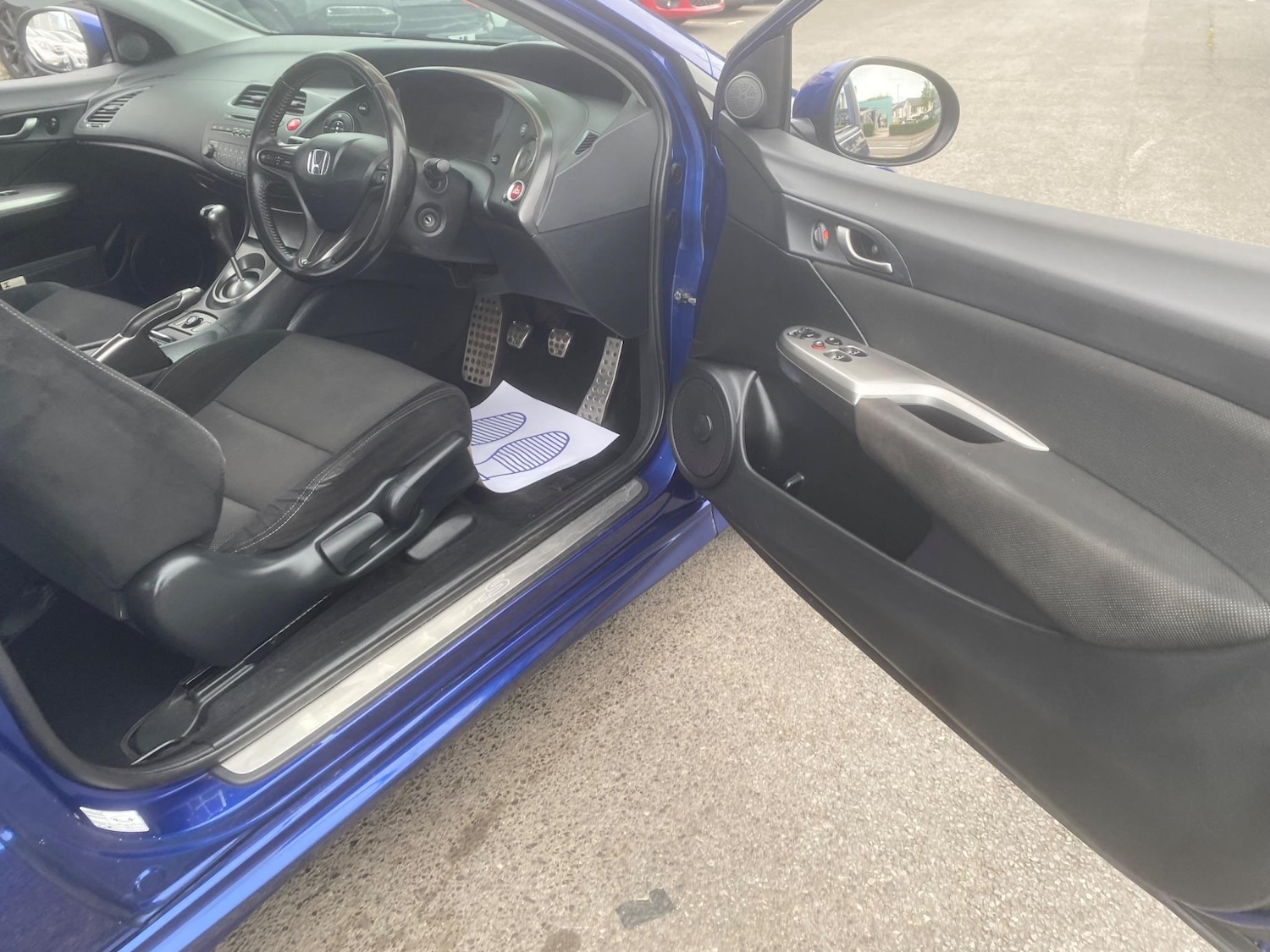 Used Honda Civic 2011 for sale - 76549084: Photo 61