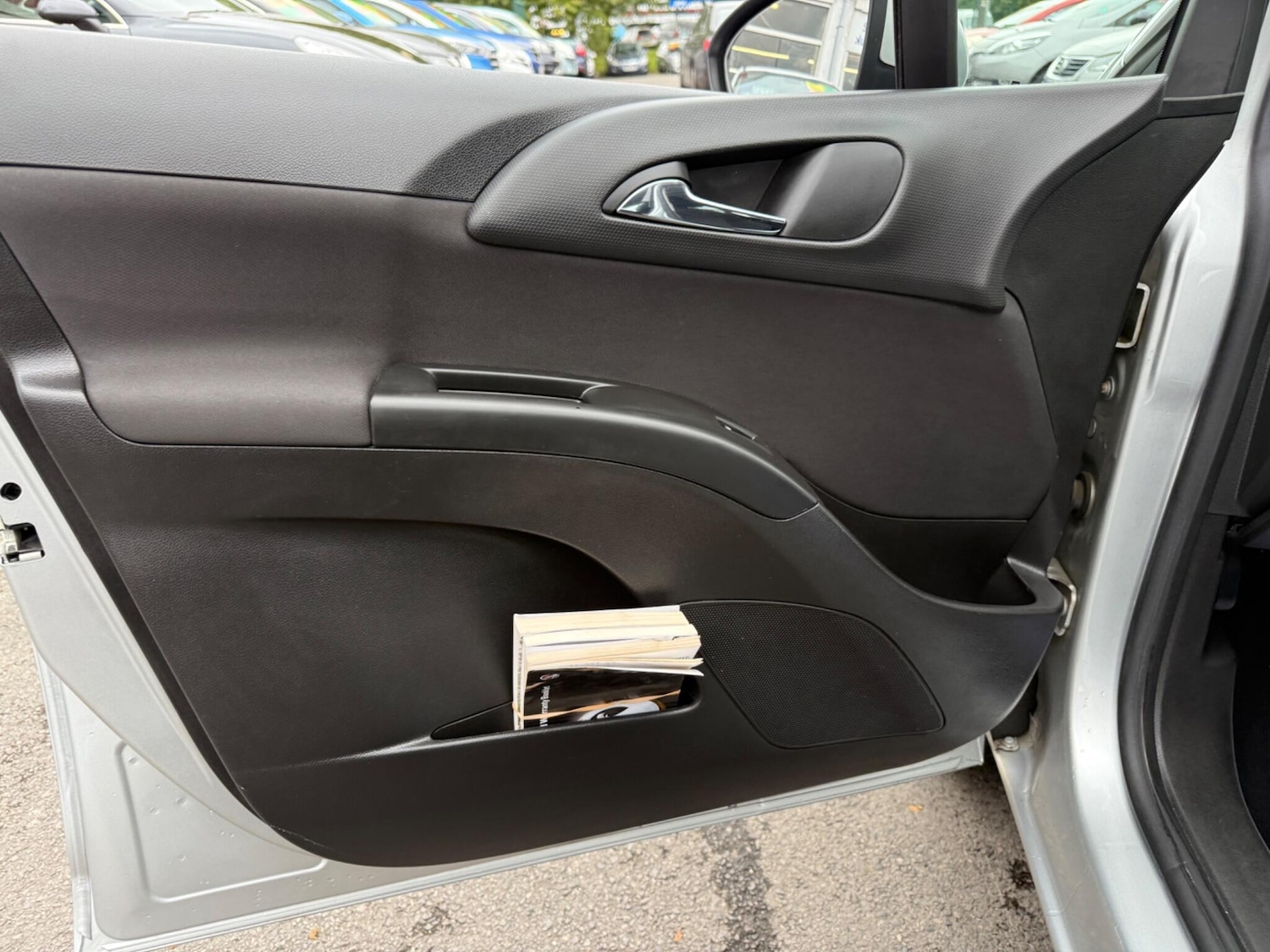 Used Vauxhall Meriva 2016 for sale - 76993895: Photo 25