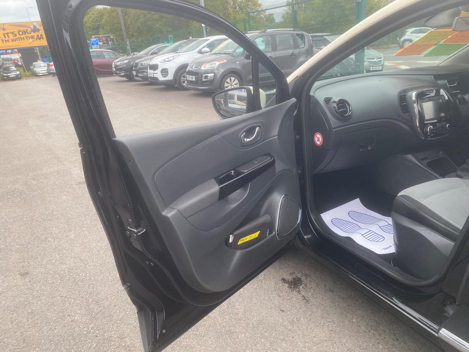 Used Renault Captur 2014 for sale - 76549356: Photo 25