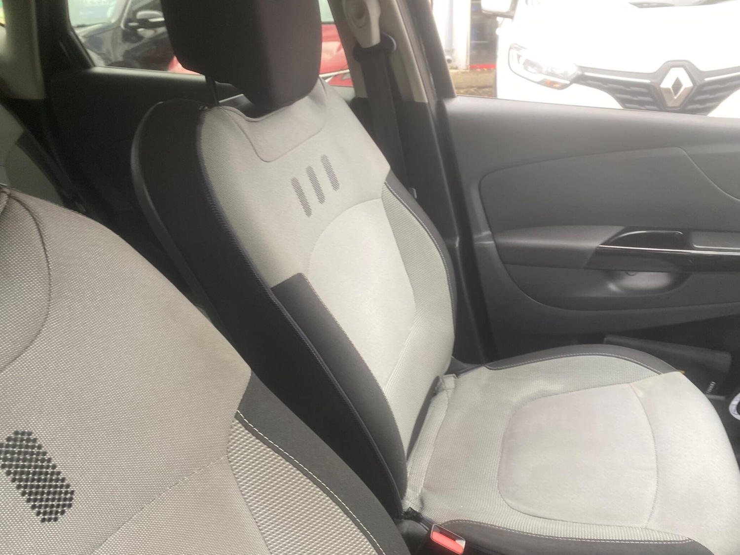 Used Renault Captur 2014 for sale - 76549356: Photo 55