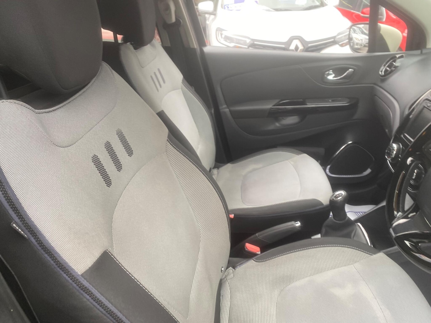 Used Renault Captur 2014 for sale - 76549356: Photo 61