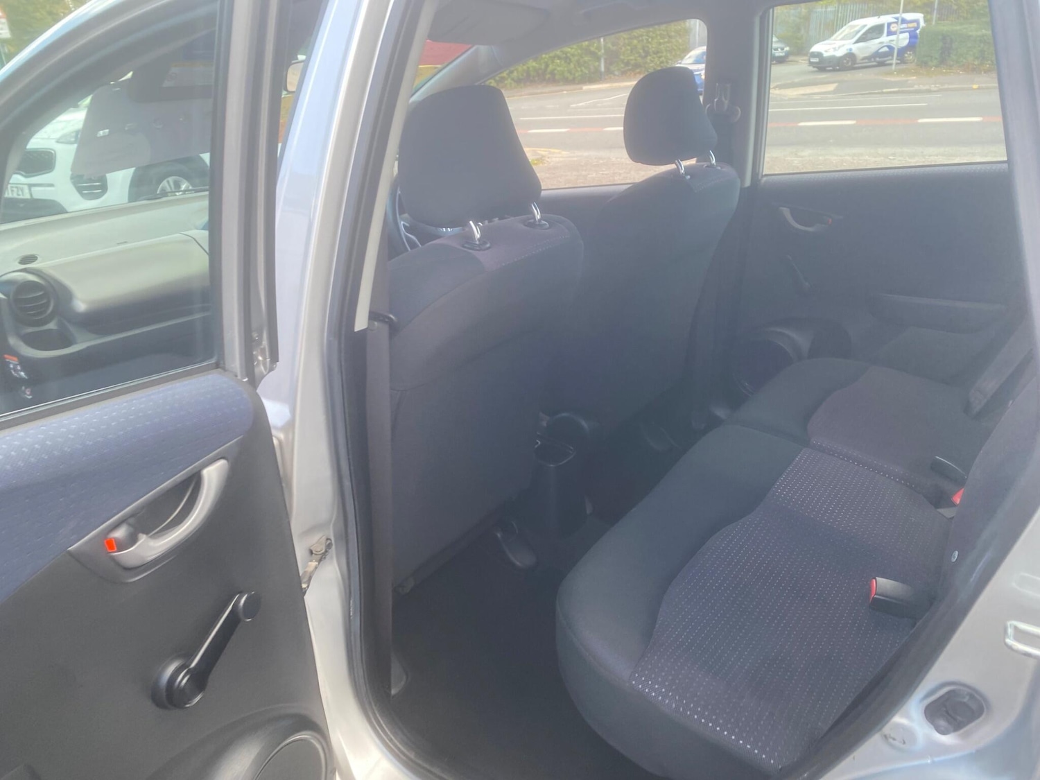 Used Honda Jazz 2010 for sale - 76549232: Photo 31