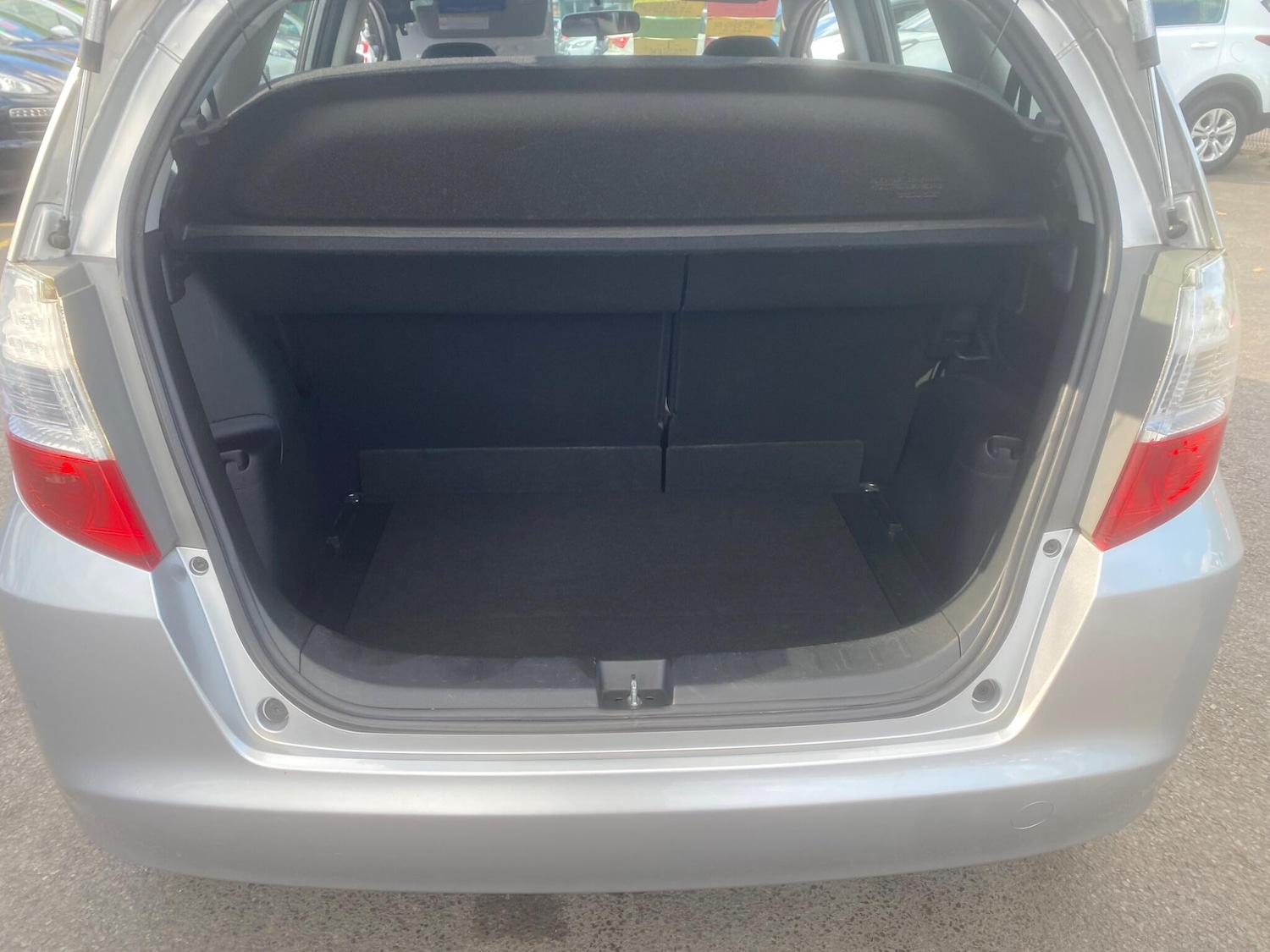 Used Honda Jazz 2010 for sale - 76549232: Photo 45