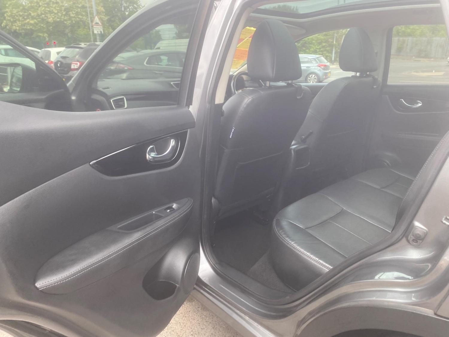 Used Nissan Qashqai 2016 for sale - 76550472: Photo 28