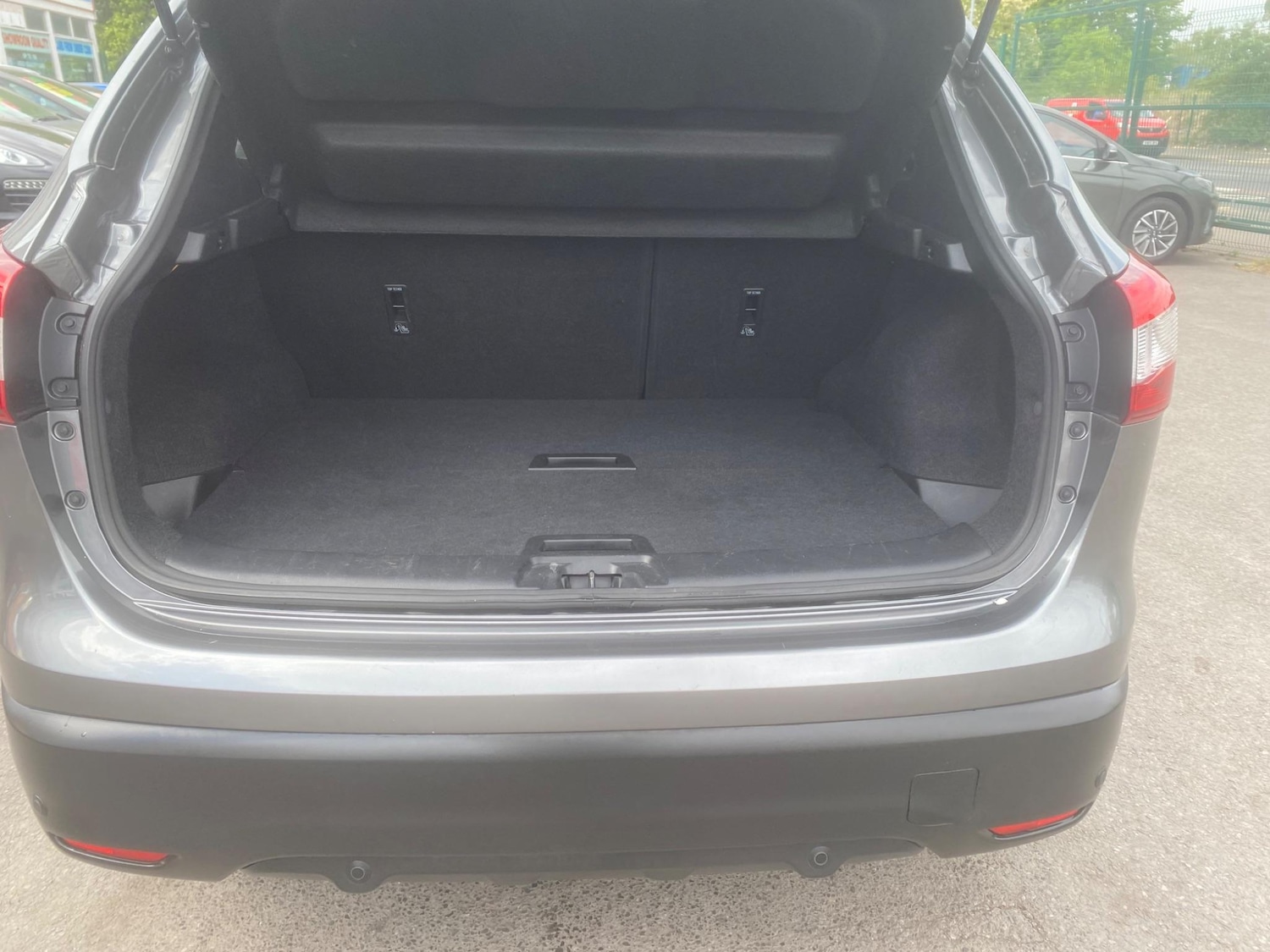 Used Nissan Qashqai 2016 for sale - 76550472: Photo 39