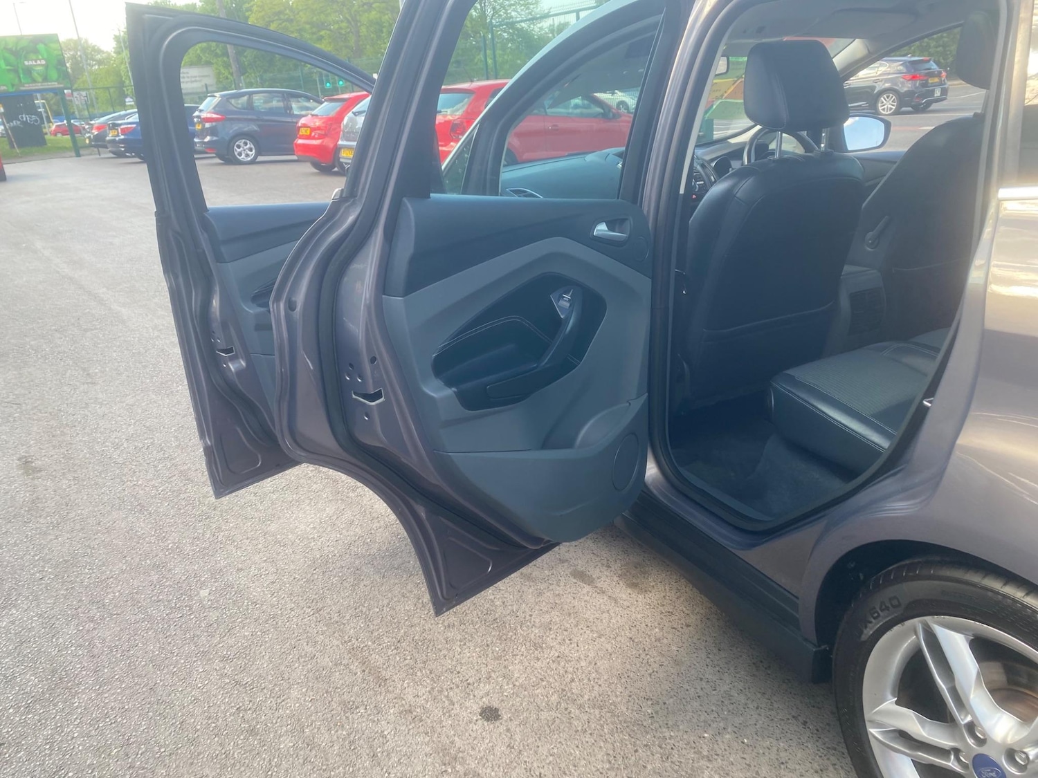 Used Ford C-Max 2015 for sale - 76549339: Photo 30