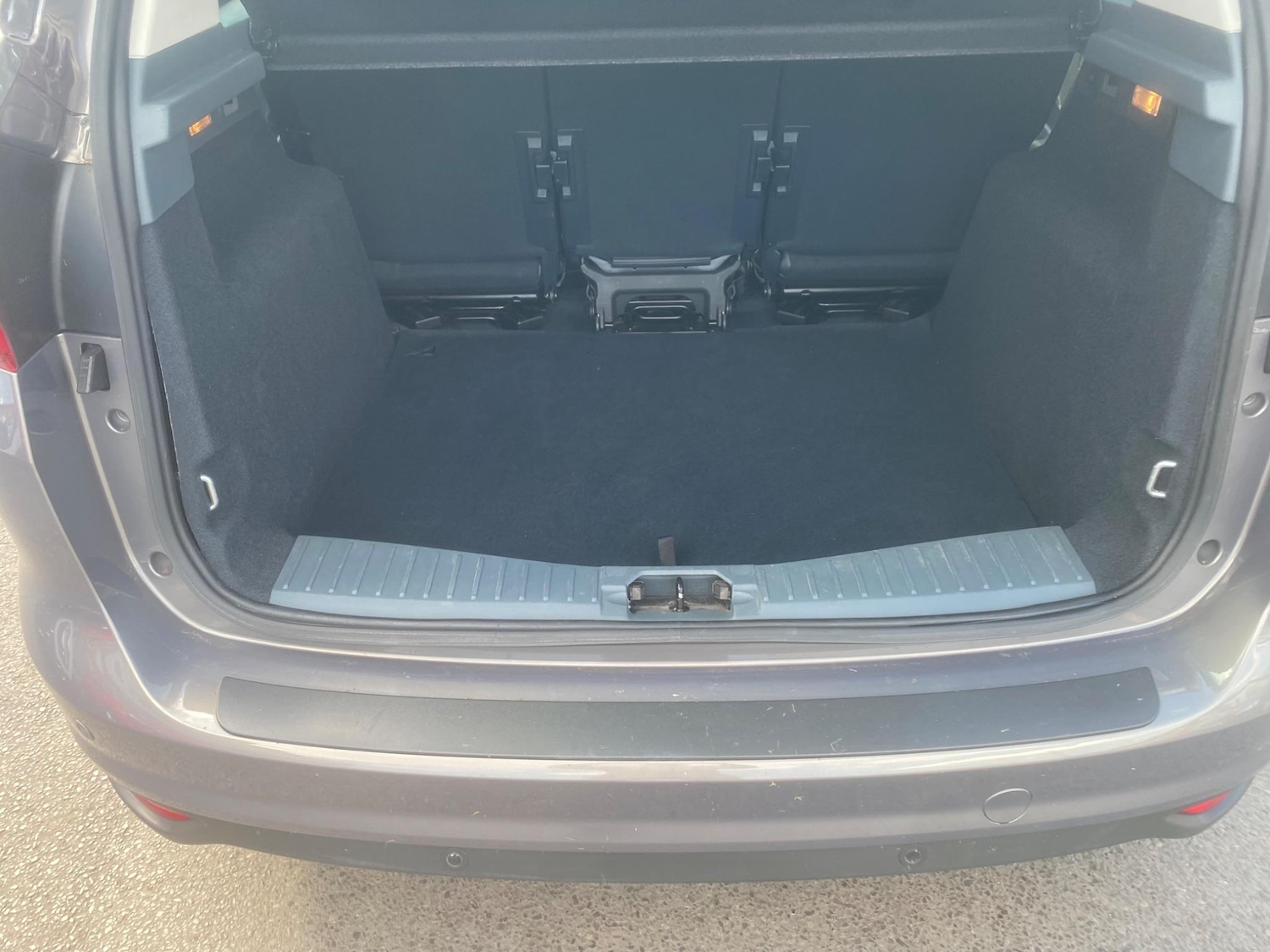 Used Ford C-Max 2015 for sale - 76549339: Photo 36