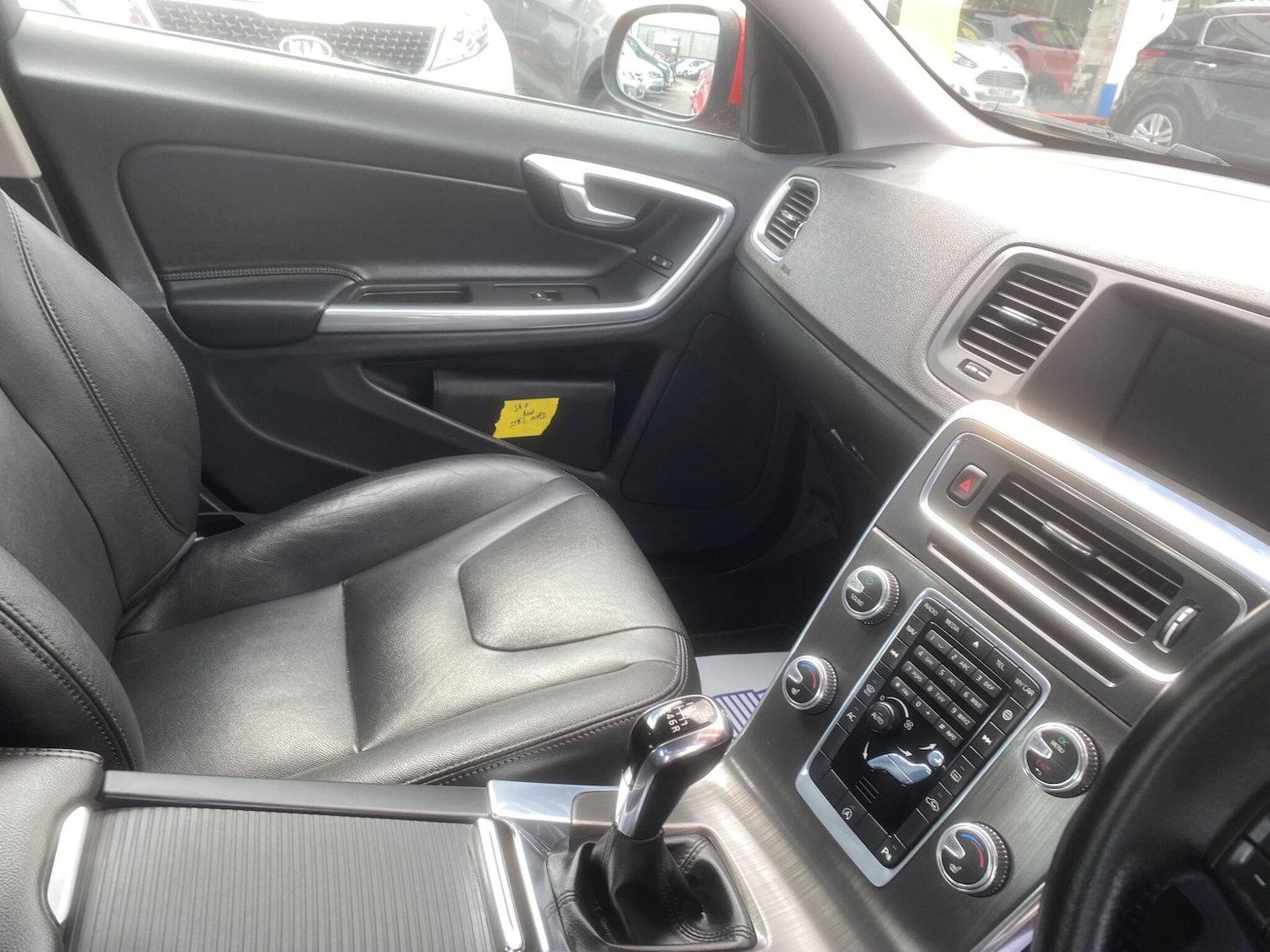 Used Volvo S60 2016 for sale - 76989478: Photo 60