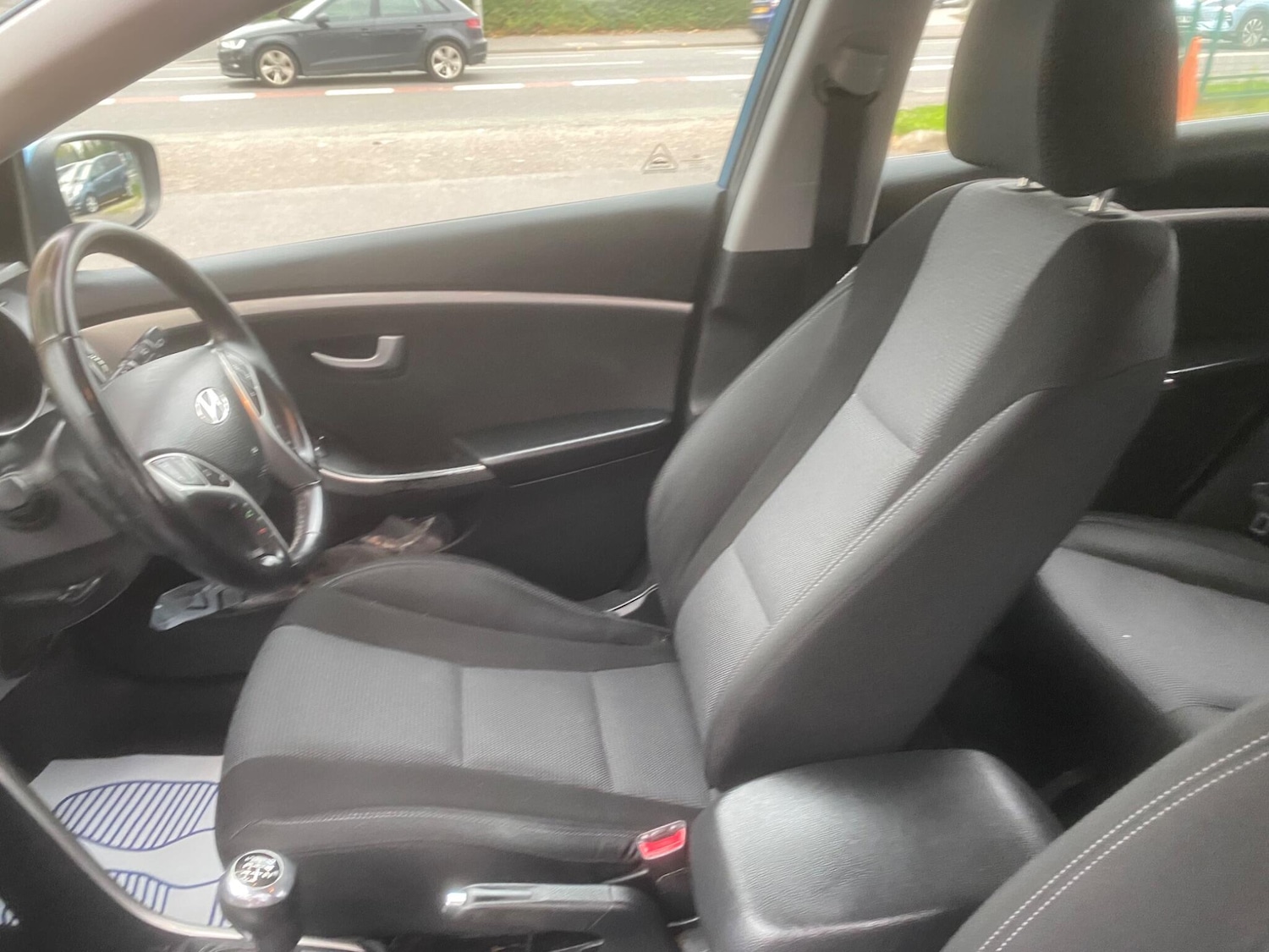 Used Hyundai i30 2014 for sale - 76550583: Photo 17