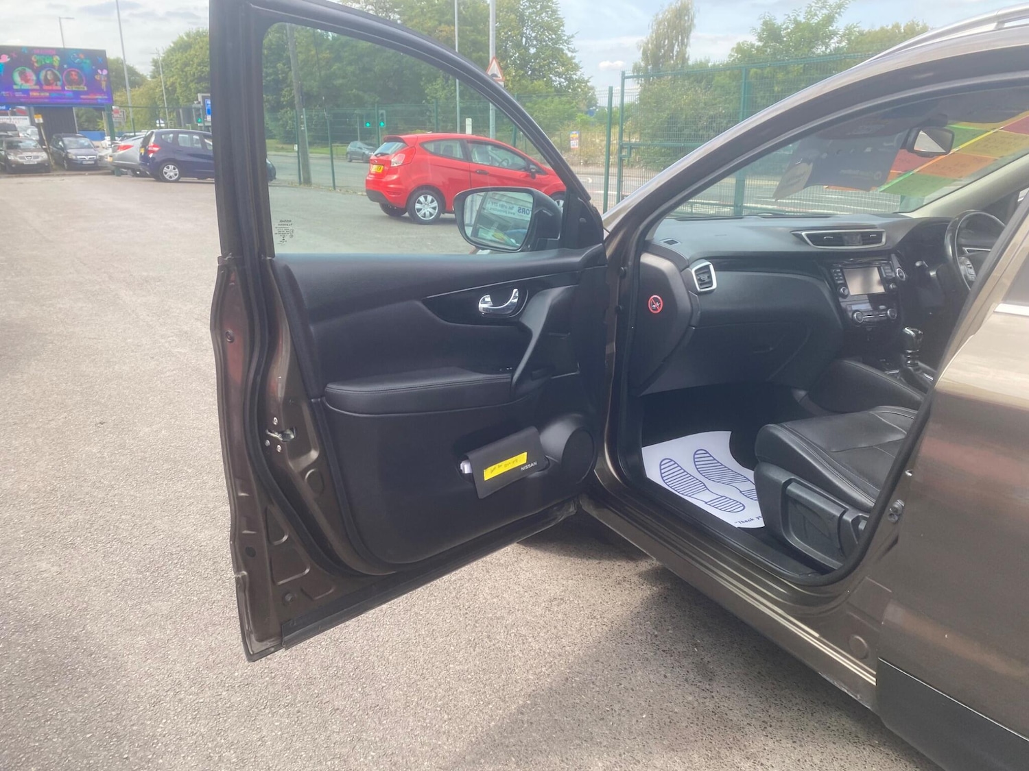 Used Nissan Qashqai 2014 for sale - 76550960: Photo 26