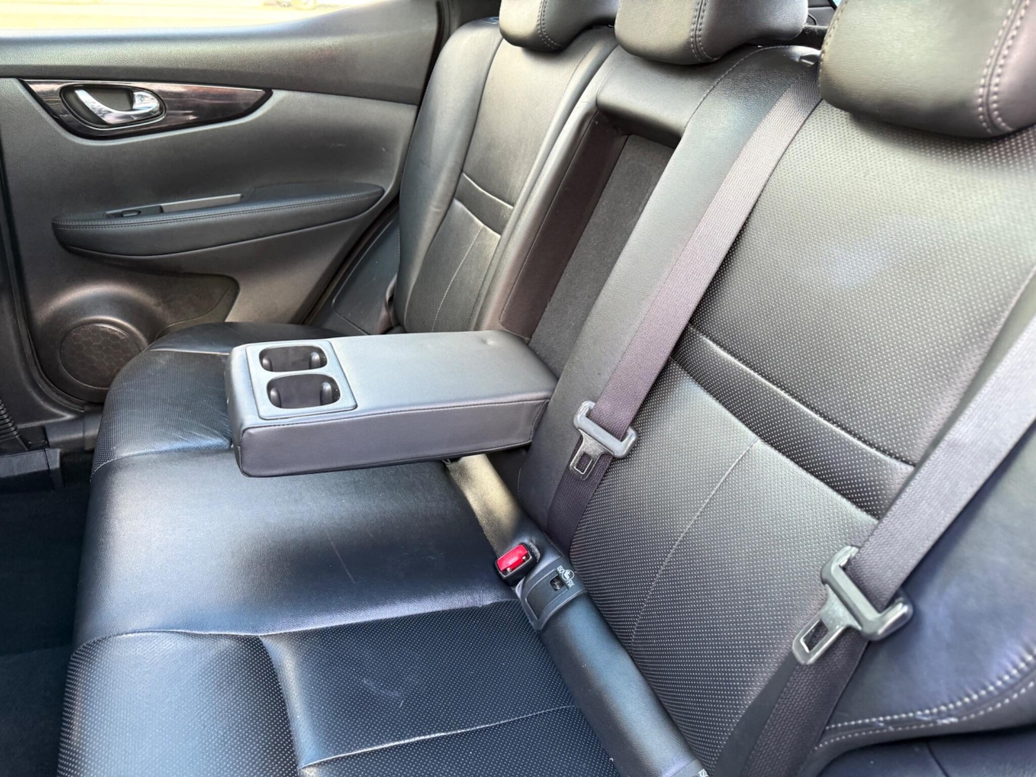 Used Nissan Qashqai for sale - 76995726: Photo 27