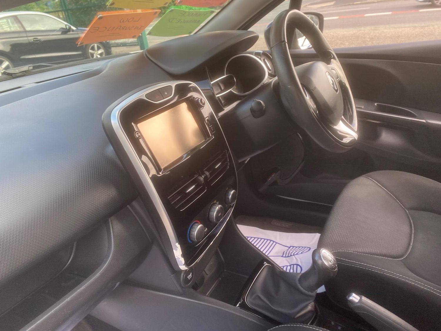 Used Renault Clio for sale - 76551031: Photo 17