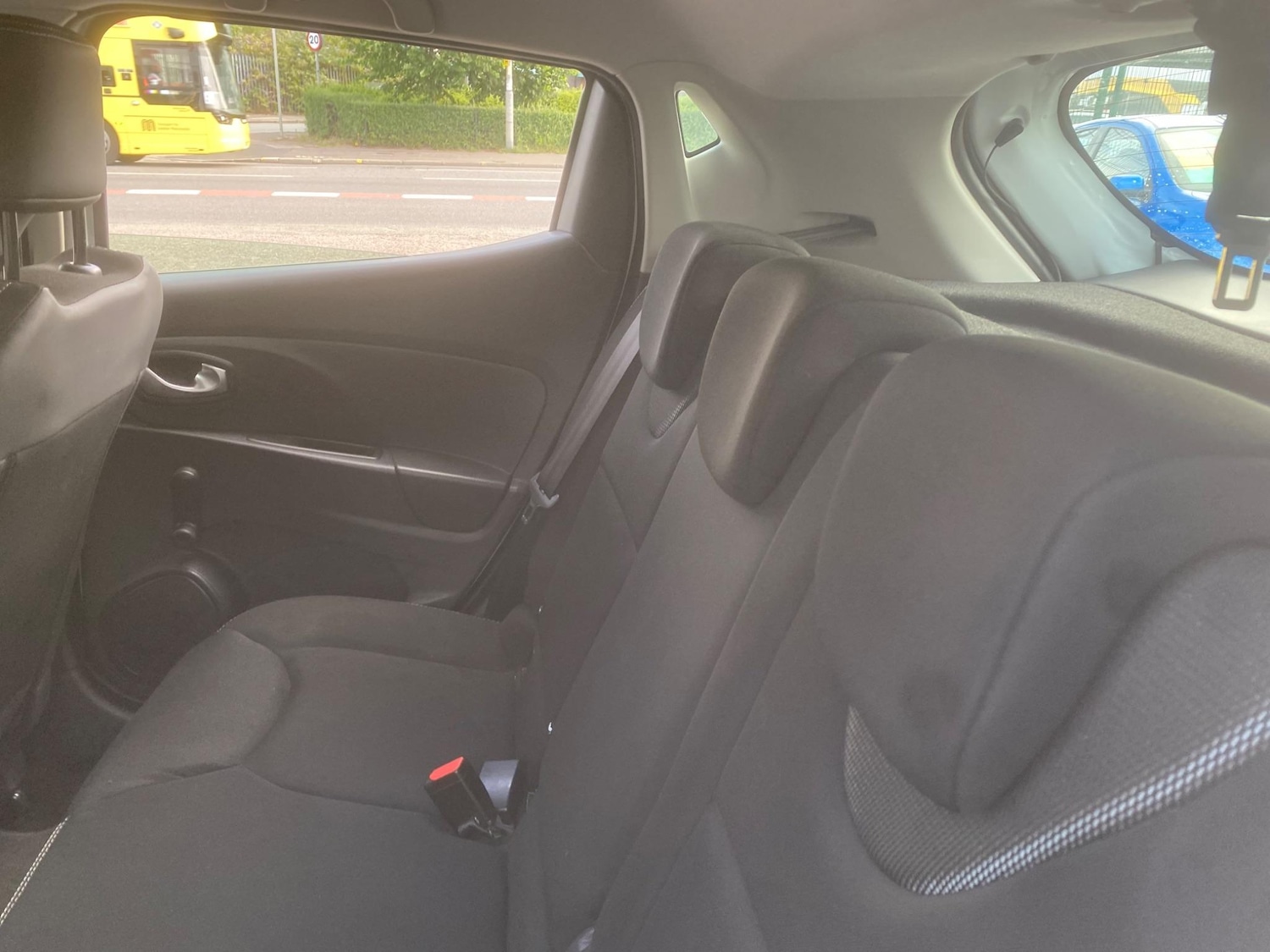 Used Renault Clio for sale - 76551031: Photo 23