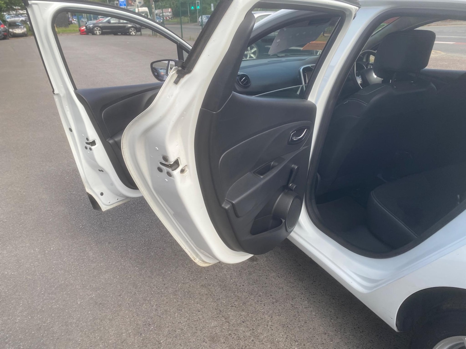 Used Renault Clio for sale - 76551031: Photo 30