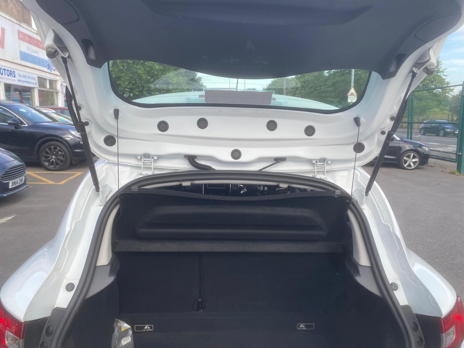 Used Renault Clio for sale - 76551031: Photo 40