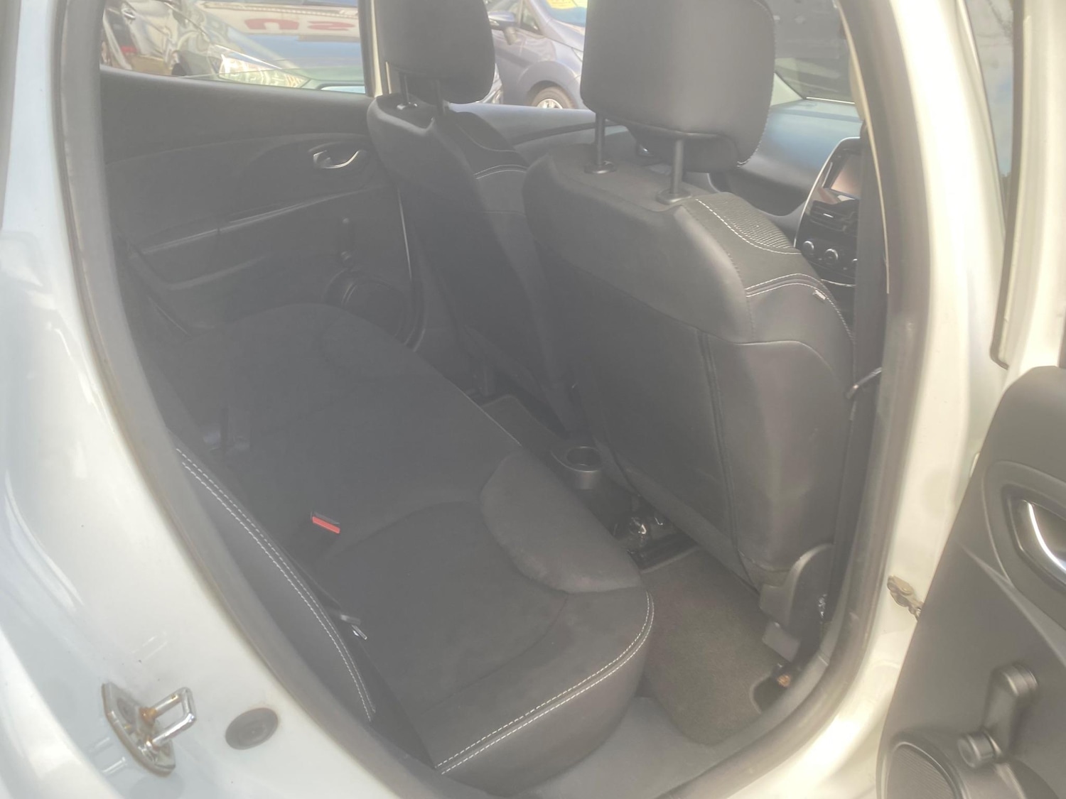 Used Renault Clio for sale - 76551031: Photo 46