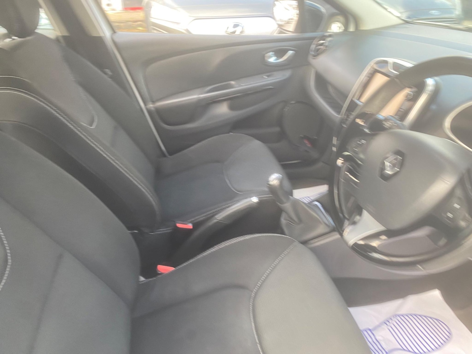 Used Renault Clio for sale - 76551031: Photo 58