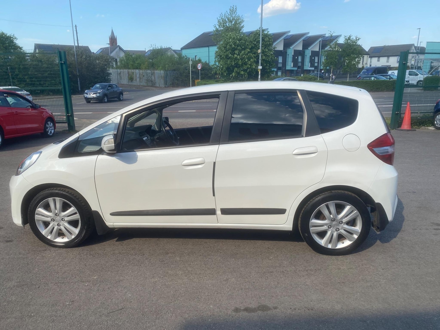 Used Honda Jazz 2015 for sale - 76549628: Photo 18