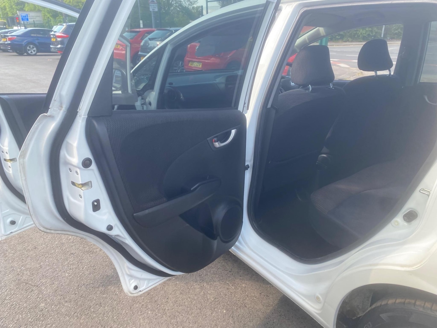 Used Honda Jazz 2015 for sale - 76549628: Photo 32