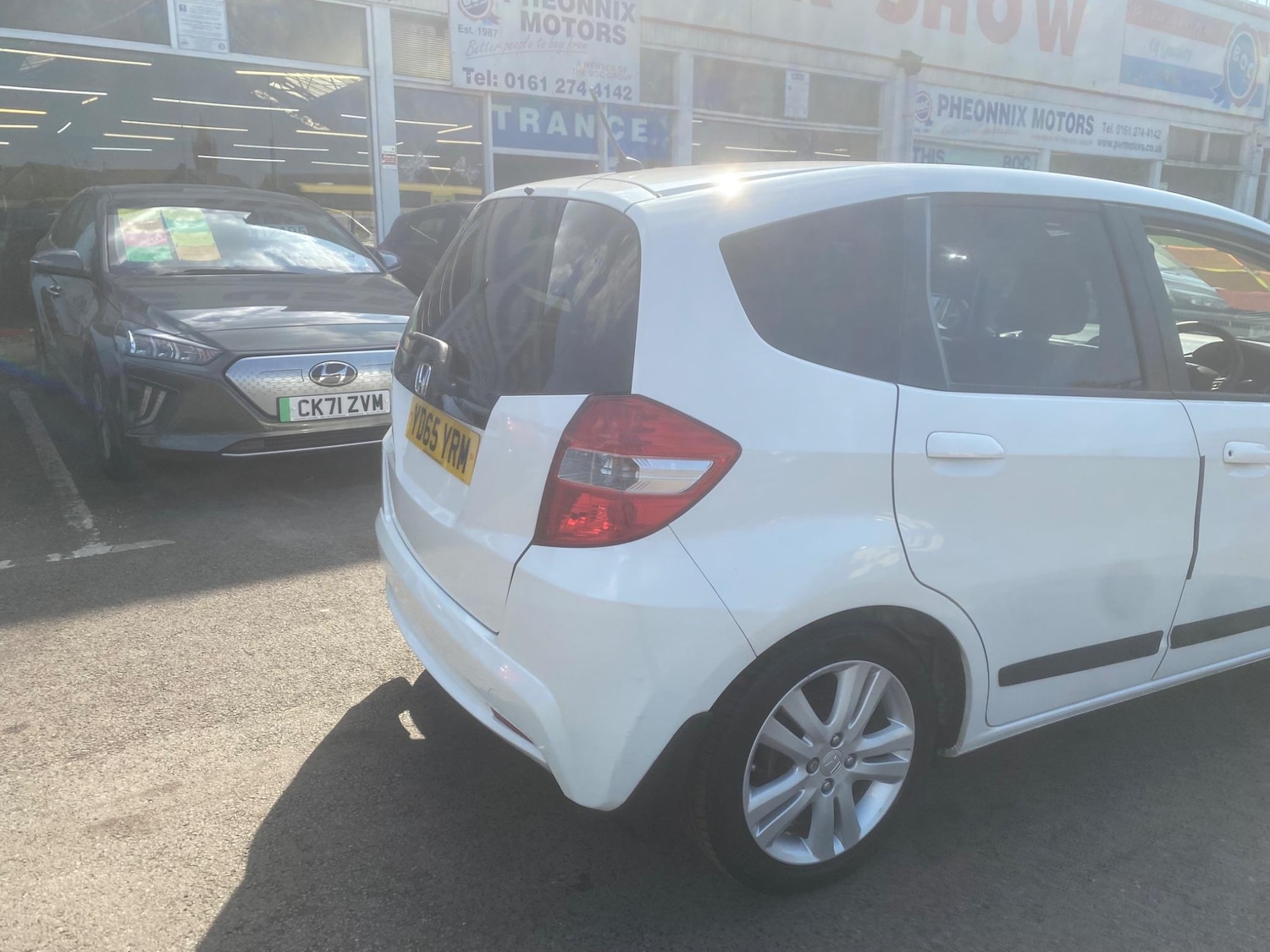 Used Honda Jazz 2015 for sale - 76549628: Photo 72