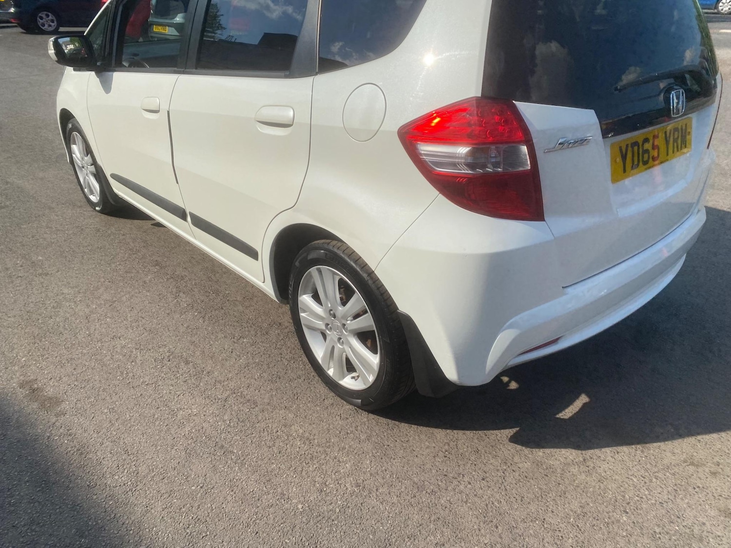 Used Honda Jazz 2015 for sale - 76549628: Photo 75