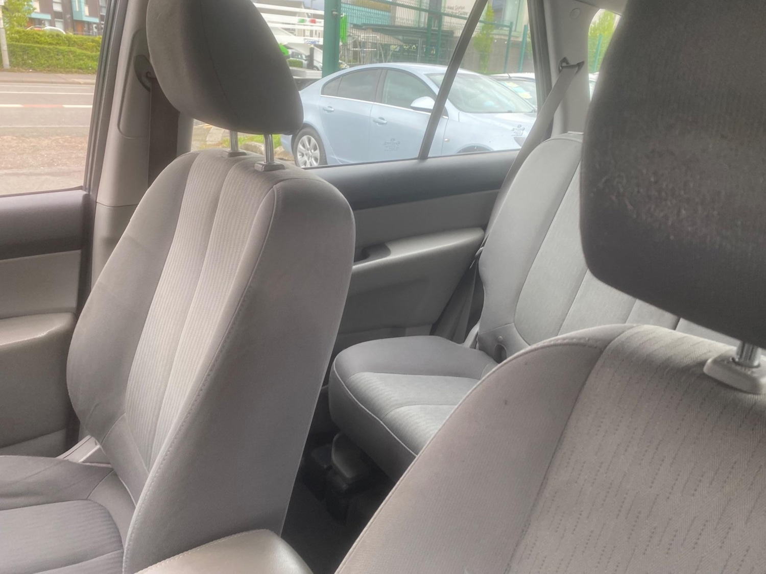 Used Kia Carens for sale - 76550571: Photo 19