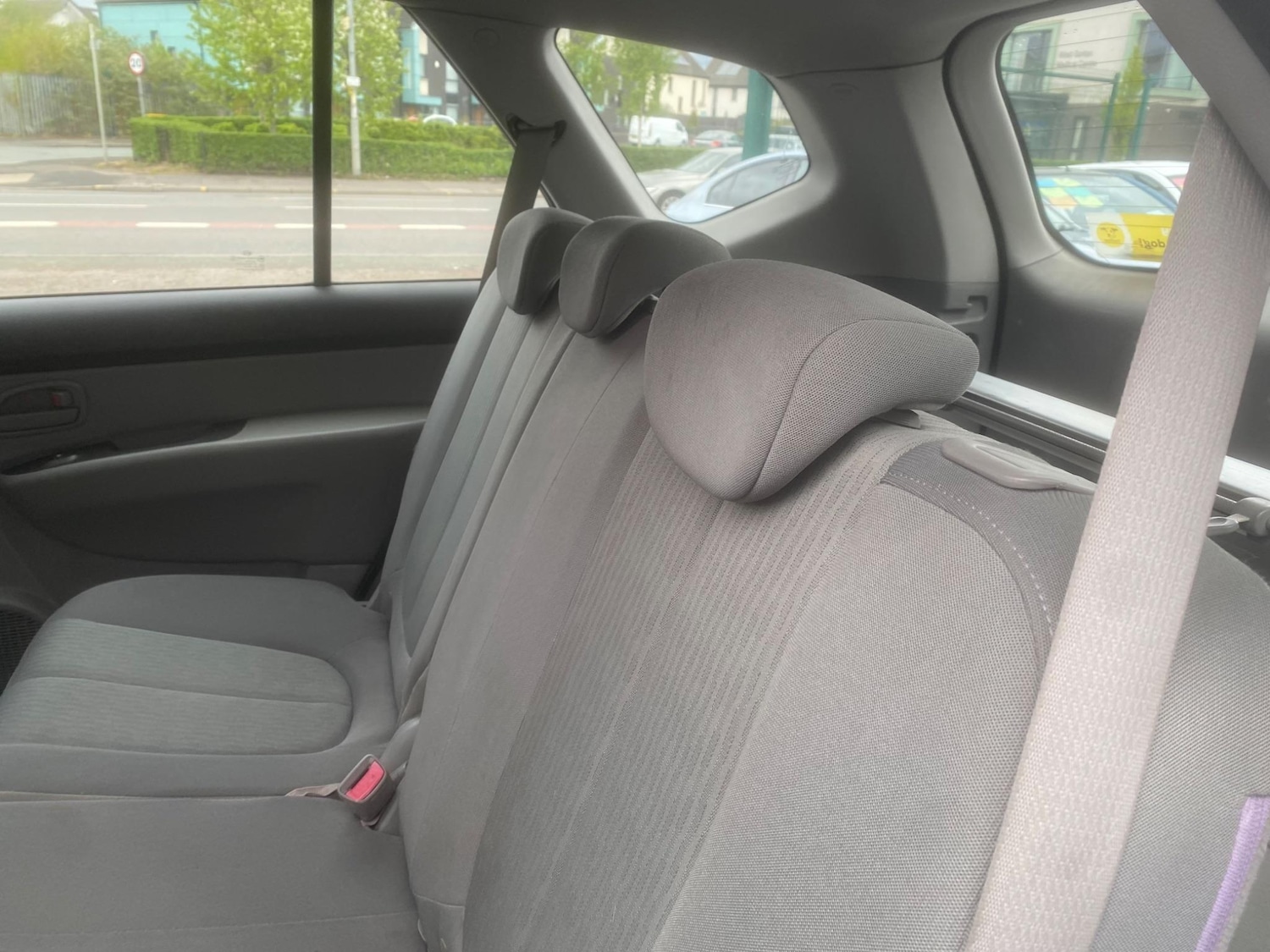 Used Kia Carens for sale - 76550571: Photo 27